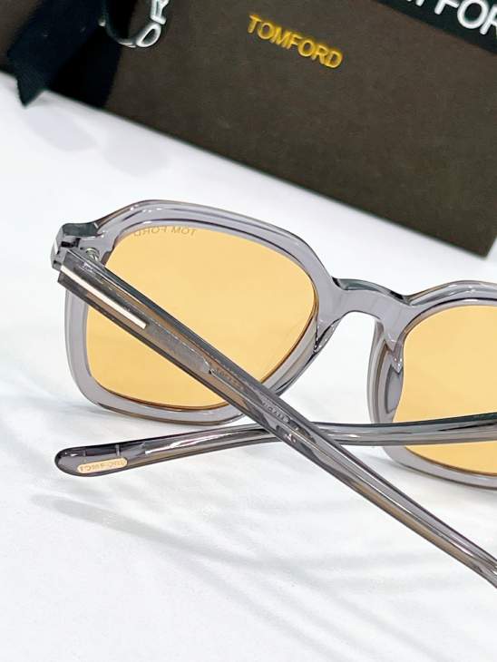 Picture of Tom Ford Sunglasses _SKUfw80536909fw